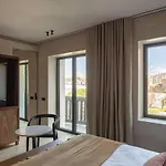Ur Bare Hotel