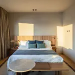 Ur Bare Hotel 4*