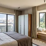 Ur Bare Hotel 4*
