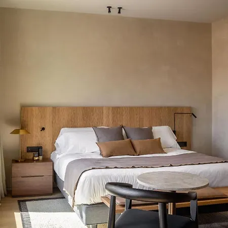 Ur Bare Szálloda 4*