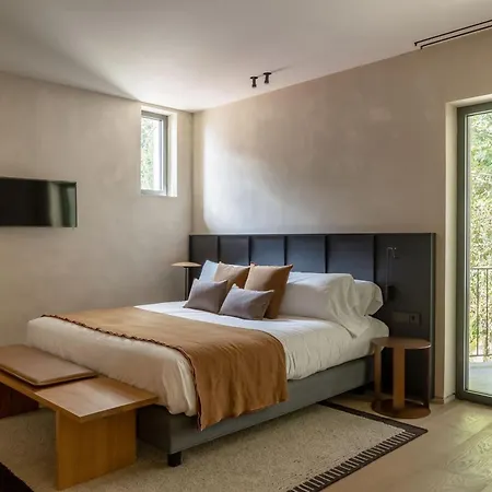 Hotel Ur Bare 4*